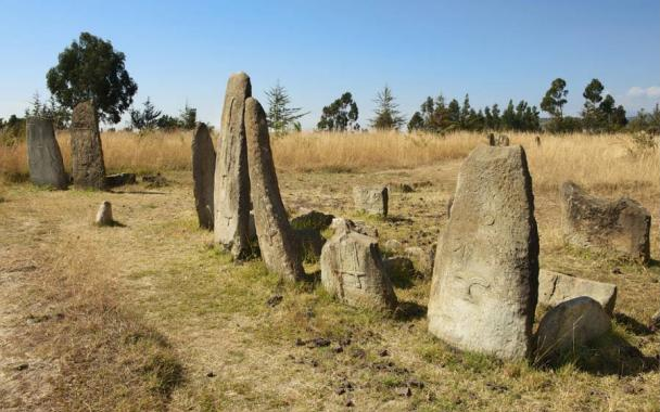 The intricately curved stones of Xayyaa (Tiya) are the marks of the Oromo Gadaa governance of 1249BC – 889BC Xayyaa era. p1