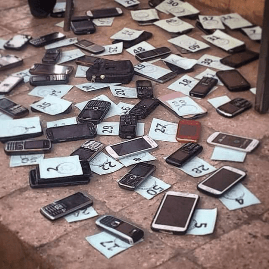 Ethiopia 2015 election in Finfinne volters were not allowed their phones