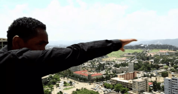 Hacaaluu Hundessa, Oromo culture music video maalan jira picture9