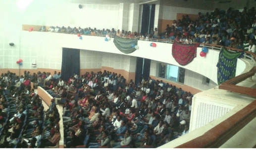 Oromo film (drama) Priemere, Dambalii opened at Waltajjii Oromoo (Oromo National Centre), Finfinnee)3