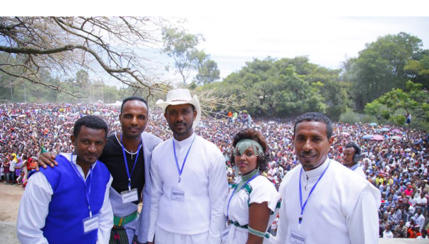 Irreecha Malkaa Oromoo kan Bara 2015 (6409 ALO) Onkoloolessa 4, Hora Harsadi. picture2