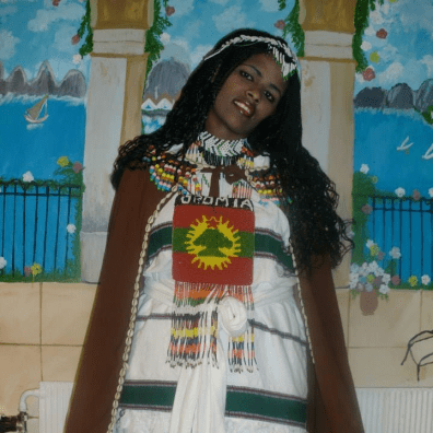 Oromo artsist Asaantii Hajii Tufaa