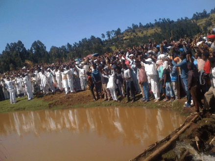 Irreecha Birraa Oromo @ Midaaqanyi ( Galma Calalaqii), Central Oromia1, 15 November 2015