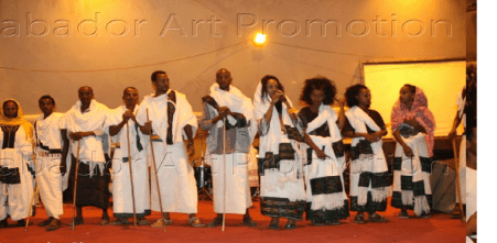 Tokkumaa Artiistoo Dubartoota Oromoo 31 Onkoloolessa 31 bara 2015 @Finfinnee, Oromoota Raayyaa waliin