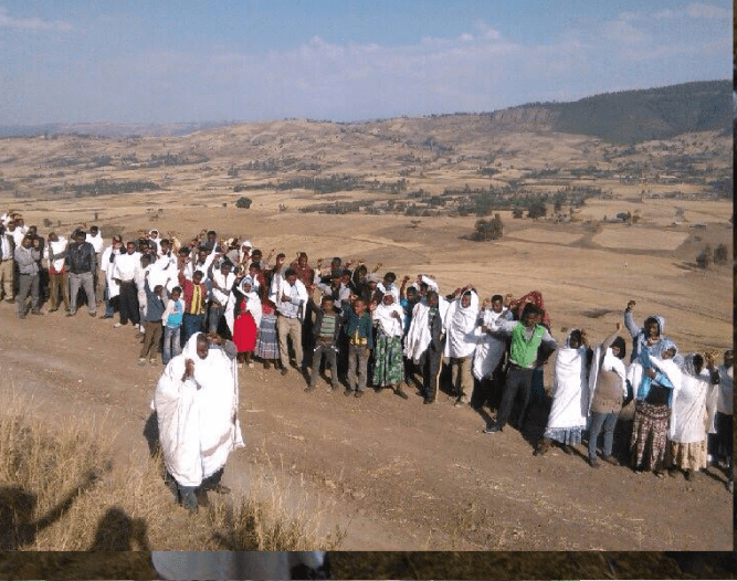 Oromo youth and families in Ginchi paused to remember Aschalew Worku. 24 January 2016. picture4