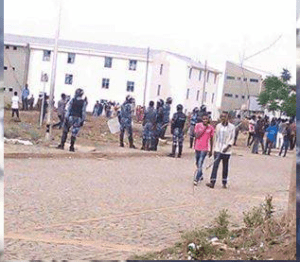#OromoProtests at Awaro Campus, Ambo, Oromia, 11 and April 2016 p1