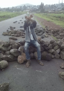 #OromoProtests 28, July 2016, Road from Asasa to Boqoji is closed at Negelle Sigalo town, Gadab Asasa District, Arsi, Oromia