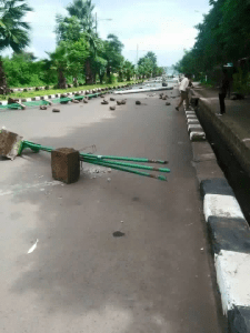 #AmharaProtests, Road blockage in Bahir Dar