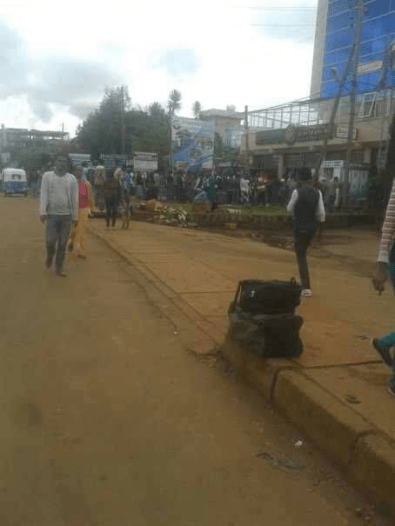 #OromoProtests, boycott business of the Woyane, bank run in Naqamte, Oromia. 3 september 2016. p2