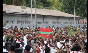 irreecha-malkaa-birraa-2016-at-horaa-harsadii-bishoftuu-oromia-with-oromo-flag-protesting-tyranny-october-2016