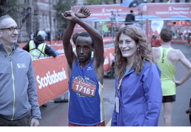 kindi-asefa-toronto-waterfront-half-winner-protests-in-support-of-oromo-people-oromoprotests-oromorevolution-16-october-2016