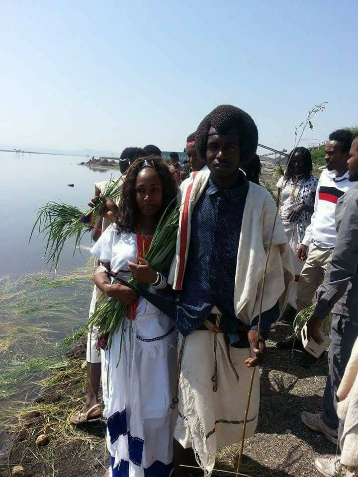 Irreecha Birraa Oromo 2017, Malkaa Basaqaa, Fantallee, Oromia, 8 October 2017.png