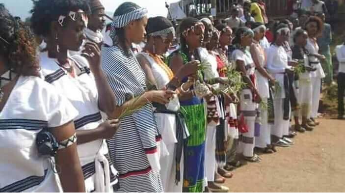 The eve of Irreecha Oromoo 2017 at Malkaa Deeddee, the eve (jala bultii) of Malkaa Booyyee, 21 October 2017