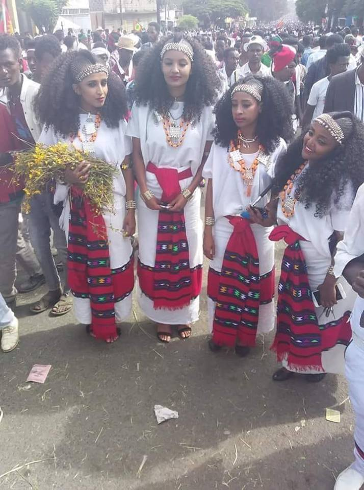    Oromo of Raya and Walloo at Irreecha Malkaa celebration, September 30, 2018 in Bishoftu, Oromia.png